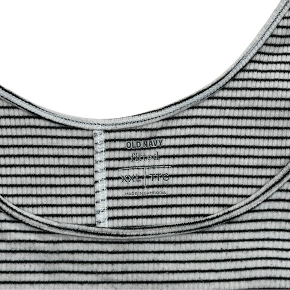 Old Navy Ribbed Knit Womens Stripe Basic Tank XXL - Picture 3 of 5